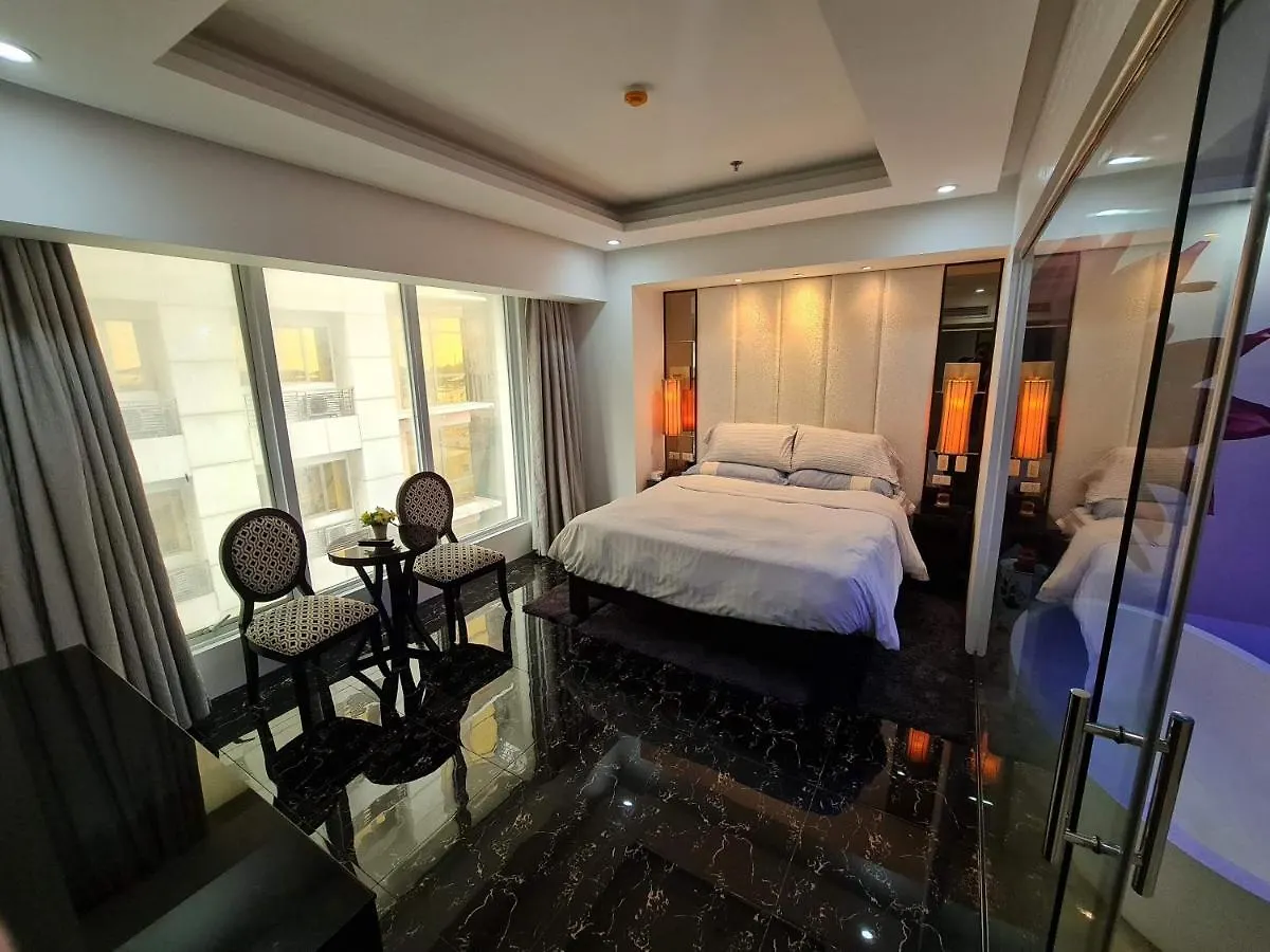 Apartment Off Walking St Executive Suite Angeles